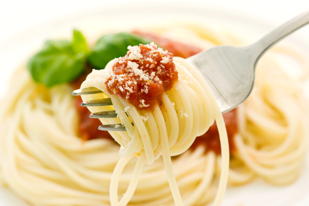 Spaghetti ohne Löffel essen